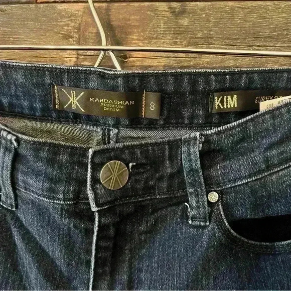 Kardashian Premium Jeans Womens 8 Blue Denim Kim Curvy Straight Mid Rise - Picture 2 of 7